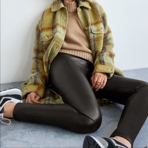 Aritzia Daria Vegan Leather Leggings! Size XS!